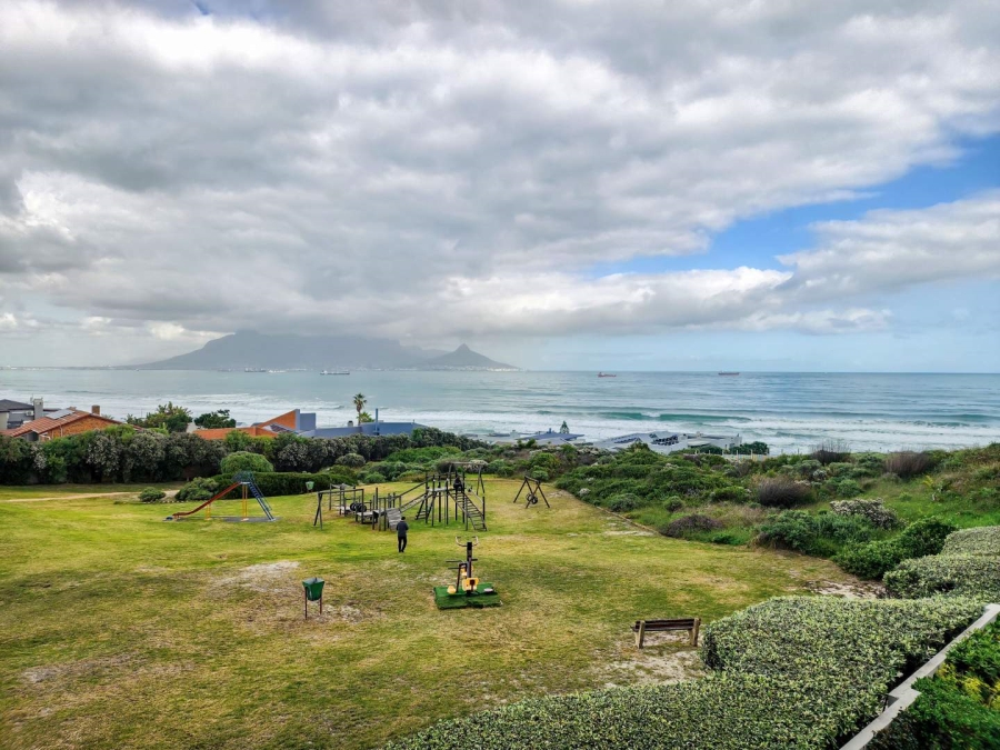 4 Bedroom Property for Sale in Bloubergstrand Western Cape
